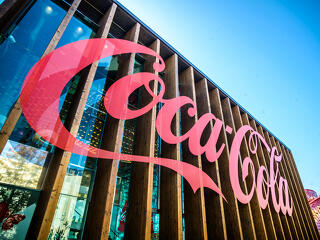 Nem fogy több üdítő, mégis többet keres a Coca-Cola