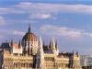 Egészségbiztosítás: tavaly deficitben