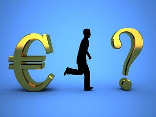 Elsejétől kézivezérléssel irányítja az uniós forrásokat a kormány