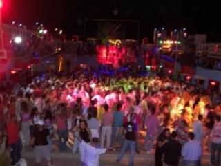 Balaton Sound: teltház!