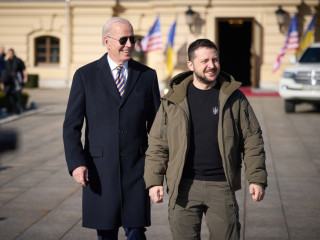 Az amerikai elnök Ukrajnában - hatással lesznek a tárgyalások a háborúra 