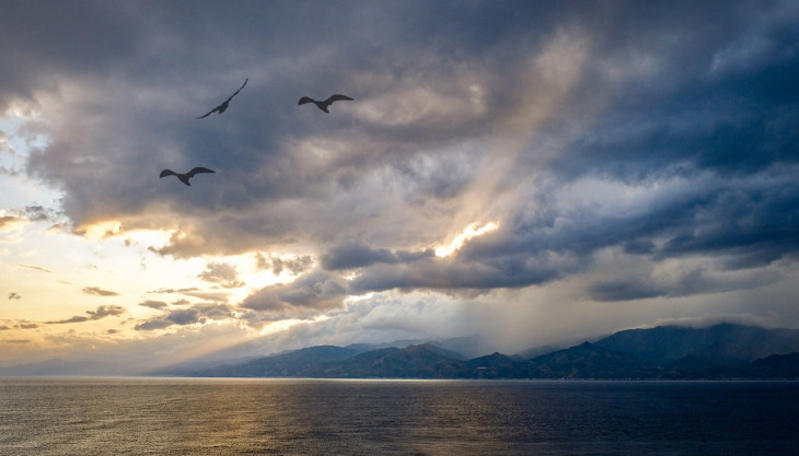 A Messinai-szoros szépsége minden lelket elbűvöl (Fotó: Pixabay)