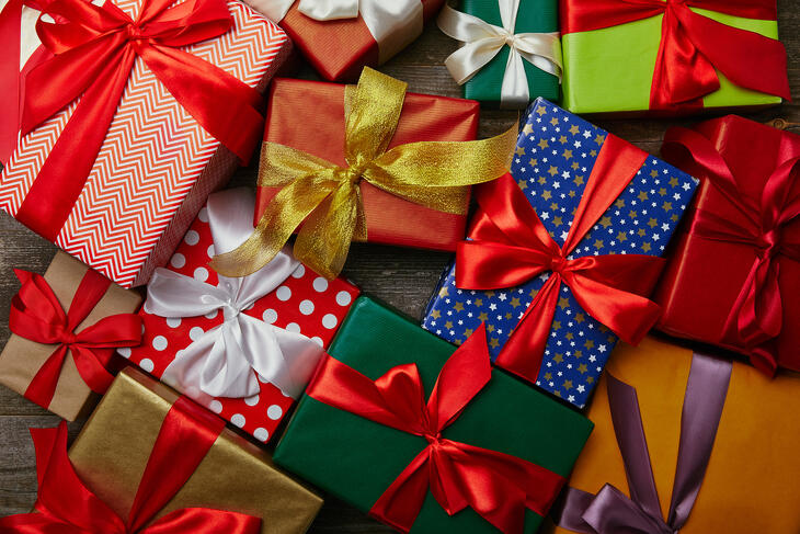 Idén több mint 70 ezer forintot terveznek költeni a magyarok karácsonyi ajándékokra (Fotó: Depositphotos)