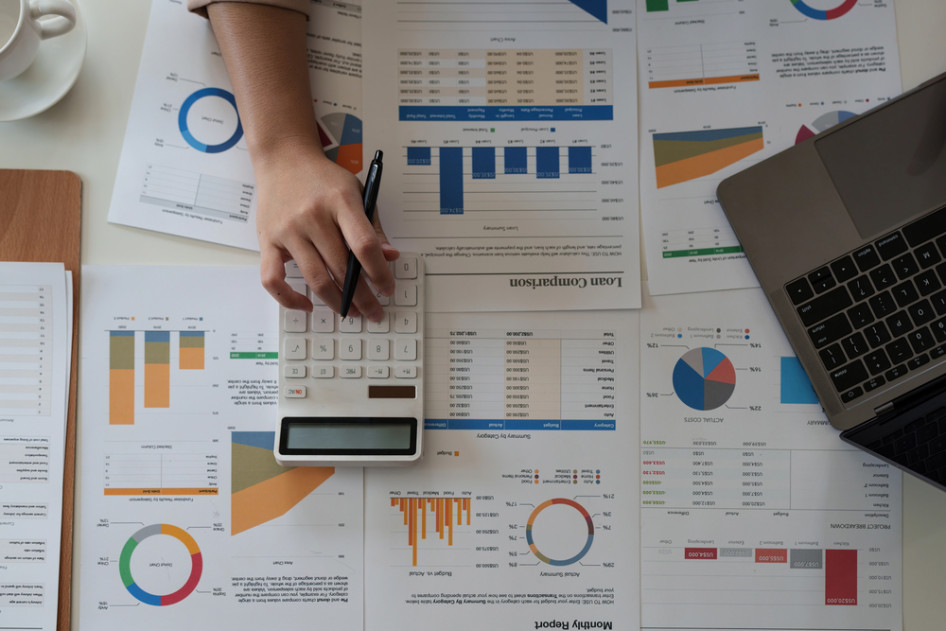 Sorra jelentik be az emeléseket