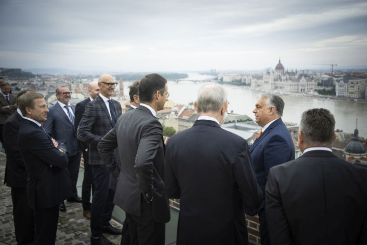 Orbán Viktor miniszterelnök a második félévi magyar EU tanácsi elnökség előkészítése keretében a Gyáriparosok Európai Kerekasztala (ERT) vezetőivel  