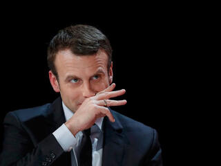 Beiktatták hivatalába Emmanuel Macron újraválasztott francia államfőt, miniszterelnök-jelölt viszont még nincs