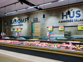 Durván vágott az árakon a Spar