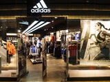 Nem tett jót az Adidasnak a szerződésbontás 