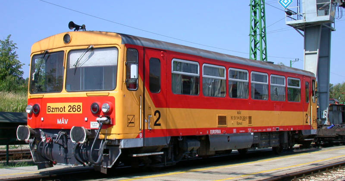 A Bzmot 268-as motorkocsi sok vonalon fut még