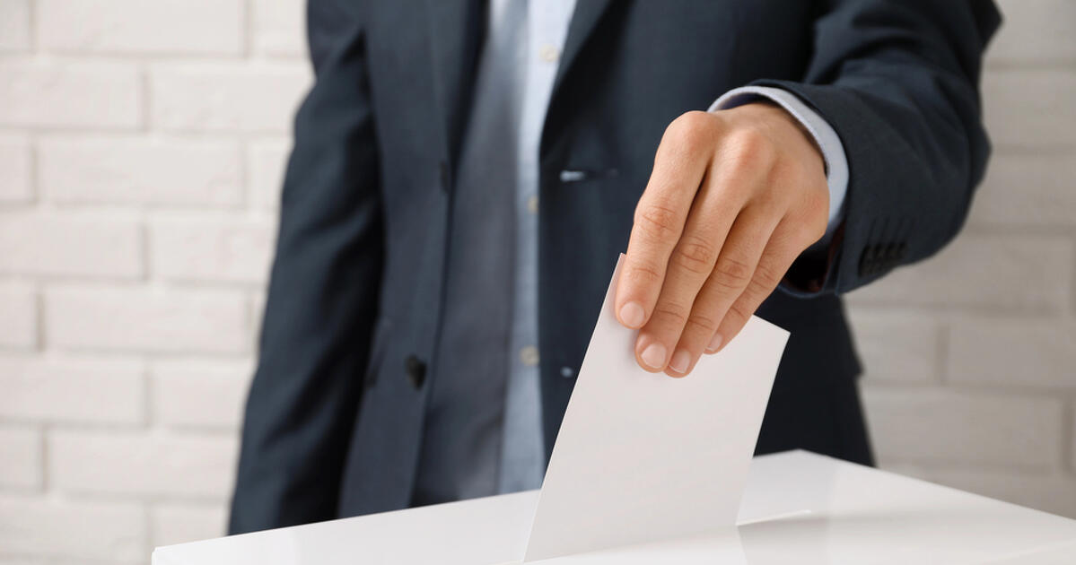 Fejtörést okoz a választás a cégeknek: új szabályok jönnek a munkaidőben
