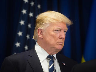 Felfegyverzett támadó rontott Trump rendezvényére