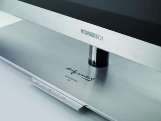 8 milliméteres, mégis alkalmas otthoni mozizásra