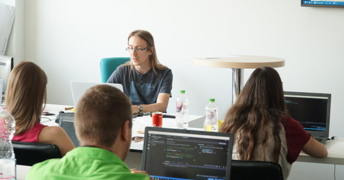 Fordulat a munkaerőpiacon, a vállalatokat egyre kevésbé érdekli a végzettség, az alkalmazkodóképesség lett a fontos