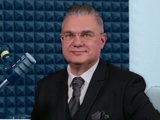 Elindult a visszaszámlálás: 10 évük van hátra az AI-ra legyintő cégeknek – Klasszis Podcast