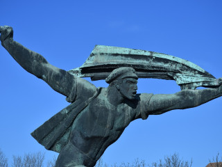 Közellenség lett Moszkvában az egykori szovjet pártfőtitkár dédunokája