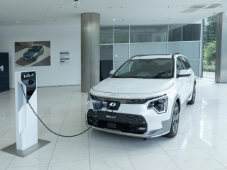 Az állami támogatások mozgatják a hazai elektromos személyautók piacát 