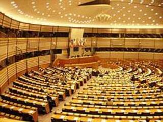 Bízzunk jobban a határon túliakban!