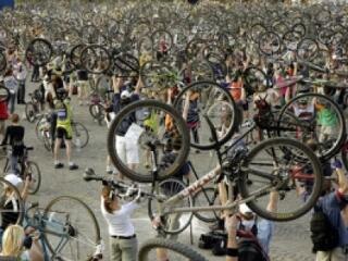 Miért nem indul a többi ötvenezer tüntetővel?