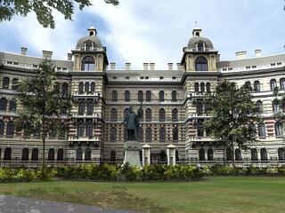 A Reneszánsz építi az Andrássy Palace-t