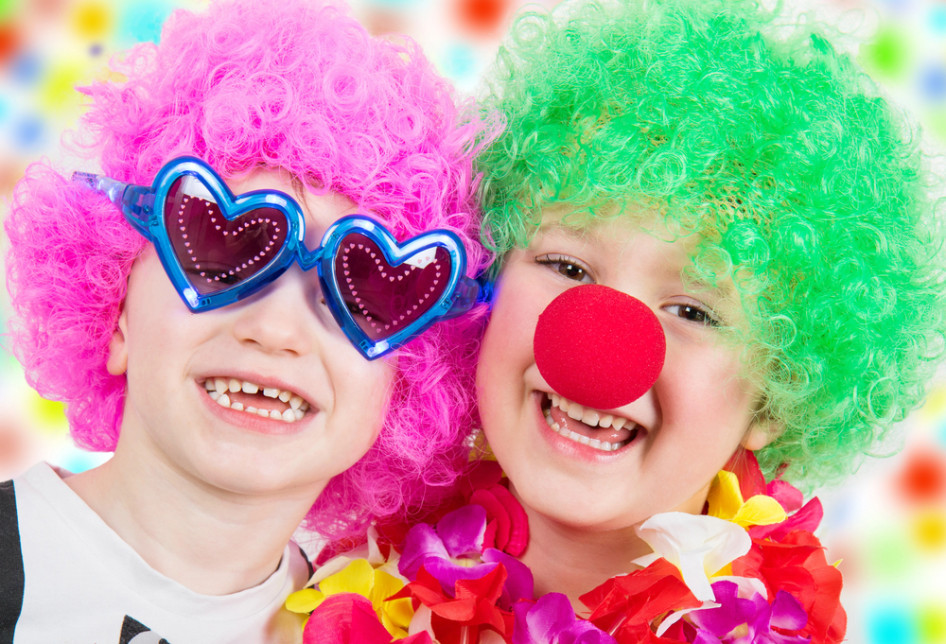 A farsangi jelemezek is lehetnek veszélyesek