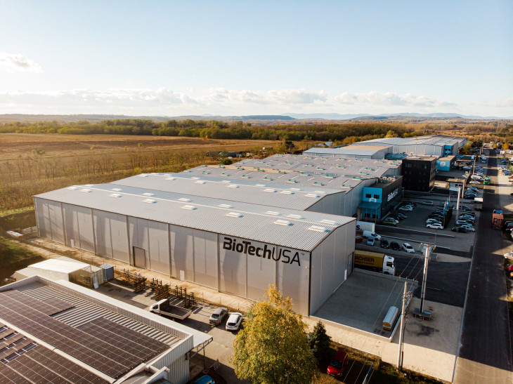 A tisztán magyar tulajdonban lévő BioTechUSA-cégcsoport saját tulajdonban lévő gyártóüzemeit és logisztikai központját Szadán és Dunakeszin alakította ki (Fotó: BioTech USA)