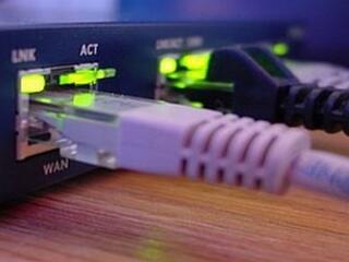 Padlógázzal az interneten