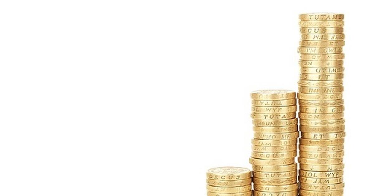 Újabb bankadót eszelt ki Európa legnagyobb adócsökkentési programjának közepette a kormány