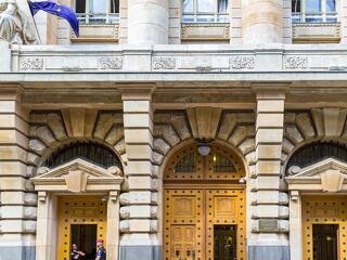 Januárban fagyasztva maradt az alapkamat is