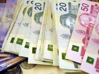 Még tart a zuhanás, de már mindenki bizakodik