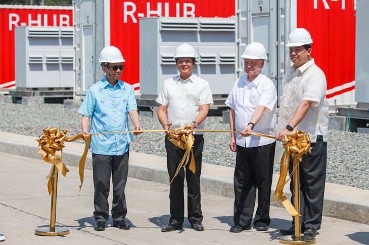 A projektet a Fülöp-szigetek elnöke, Ferdinand R. Marcos Jr. avatta fel (Fotó: ABB)
