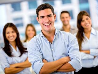 Kényszerből, vagy kényelemből maradunk a mamahotelben?