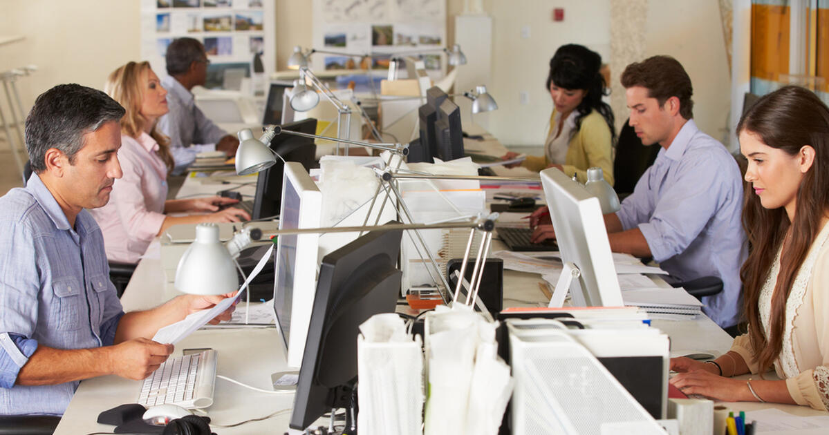 Alig kell már kárszakértő, kintlévőségkezelő, ügyfélszolgálati munkatárs