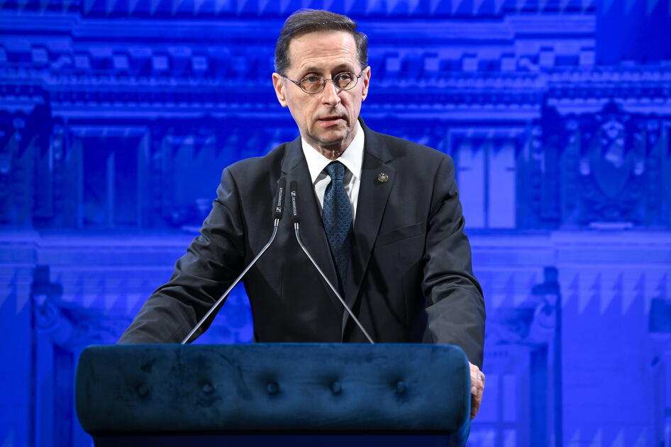 Némileg meglepő találkozó, bár egy európai országban normális