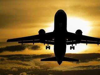 Koronavírus: egyre nagyobb bajba kerülnek a légitársaságok