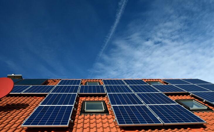 A napelemes cégek nagyon várják a fejlesztést (Fotó: Pixabay)