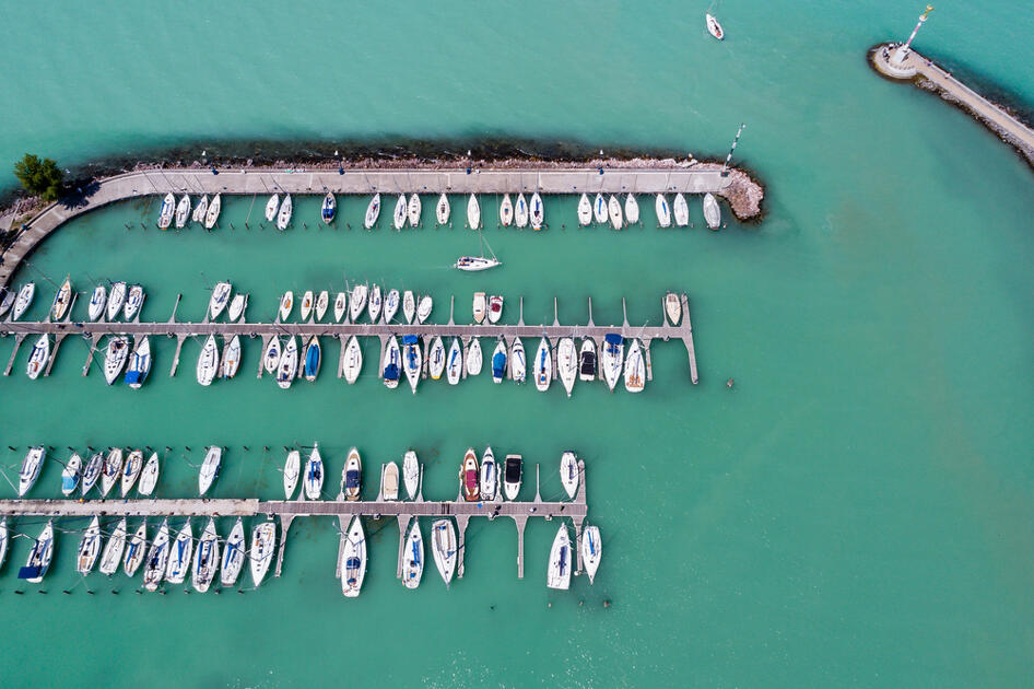 Hűl a Balaton, pörög a Tisza-tó