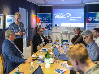 Újra kell kezdeni a bértárgyalásokat, mert a tervezett 3 százalékos GDP növekedés elmaradt