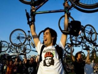 Ismét felvonulnak a biciklisták