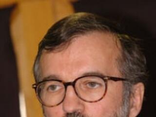Elkötelezte magát az információs társadalom mellett?