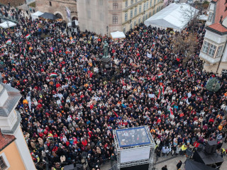 Áttört egy gátat a Tisza Párt