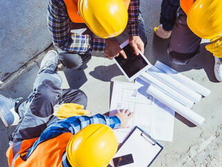 Repülőrajt helyett mélyrepülésben a magyar ipar