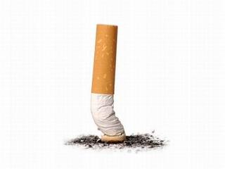 Tiltaná a többség a dohányzást a nyilvános helyeken