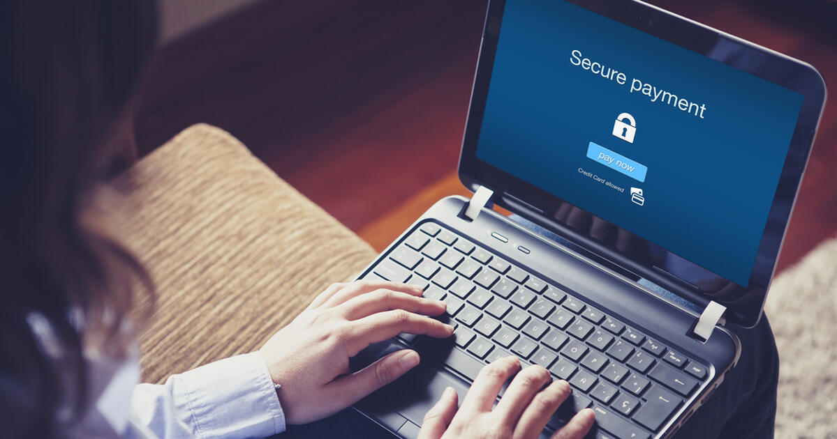 Egy kattintás, és oda a pénz: így vadásznak ránk az online csalók az ünnepek alatt