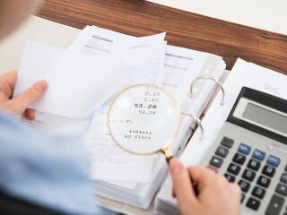 Érkezik a magyarok kedvenc adóolvasmánya