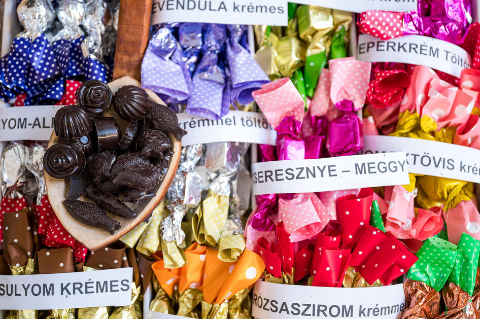 Csak a zsűrinek több mint 300 tagja volt