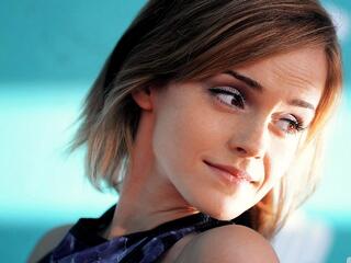 Emma Watson PET-palackot viselt a vörös szőnyegen