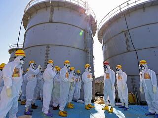 Bontják a fukusimai reaktort