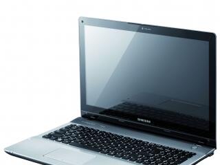Prémium laptop a Samsungtól