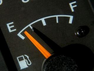 Ismét emelkedik a benzin ára