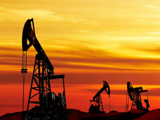 Zuhanórepülésben az olajár